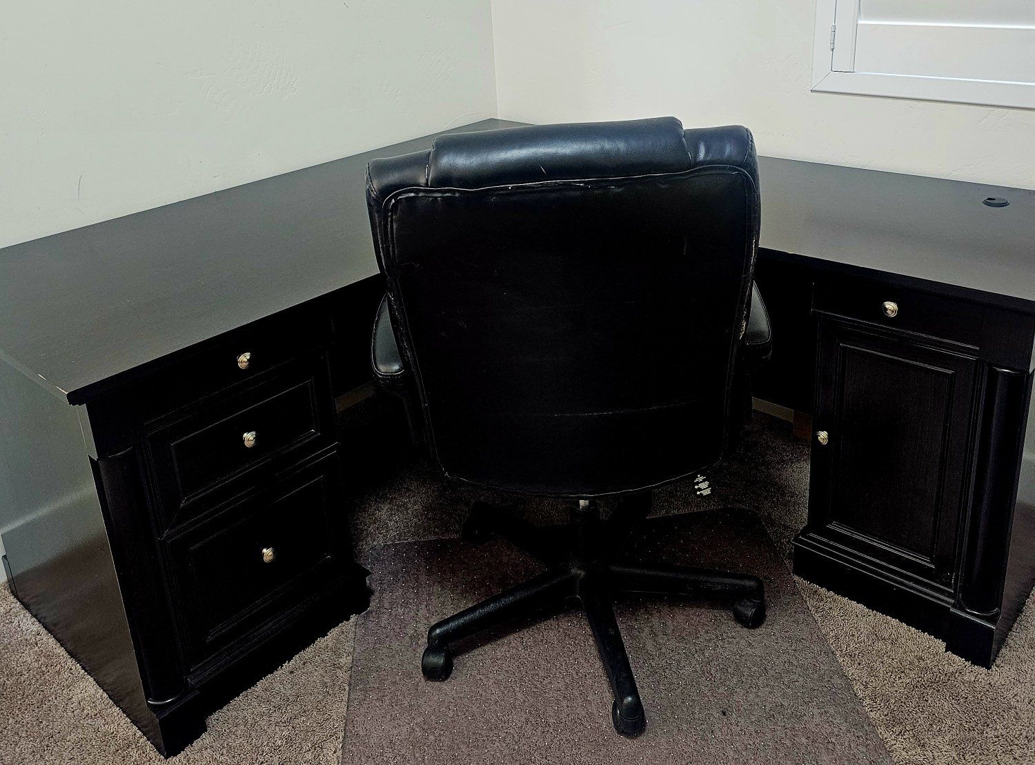 Spacious Black L-Shaped Desk with Storage Drawers & Cabinet - Perfect for Home Office