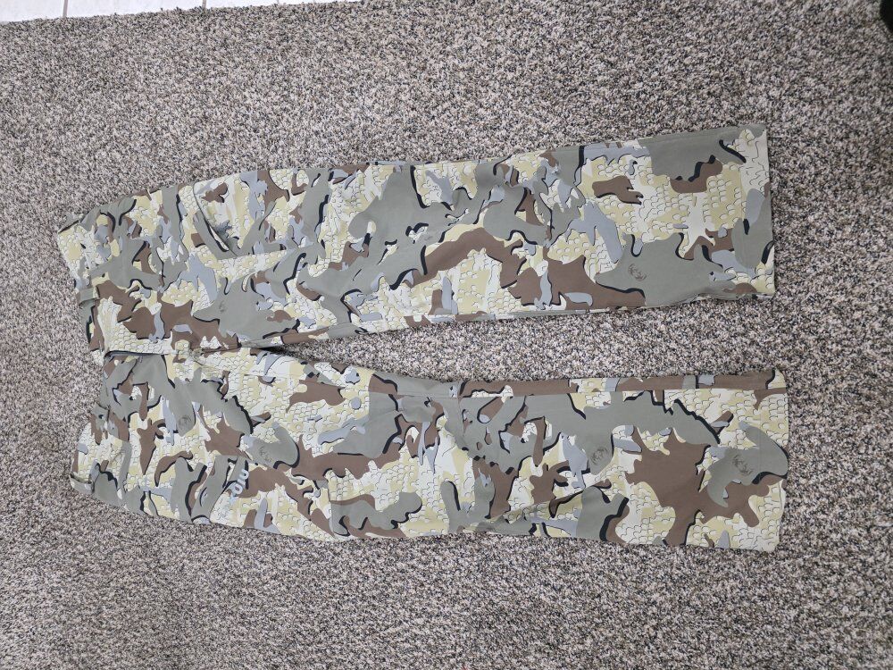Kuiu attack pants 40