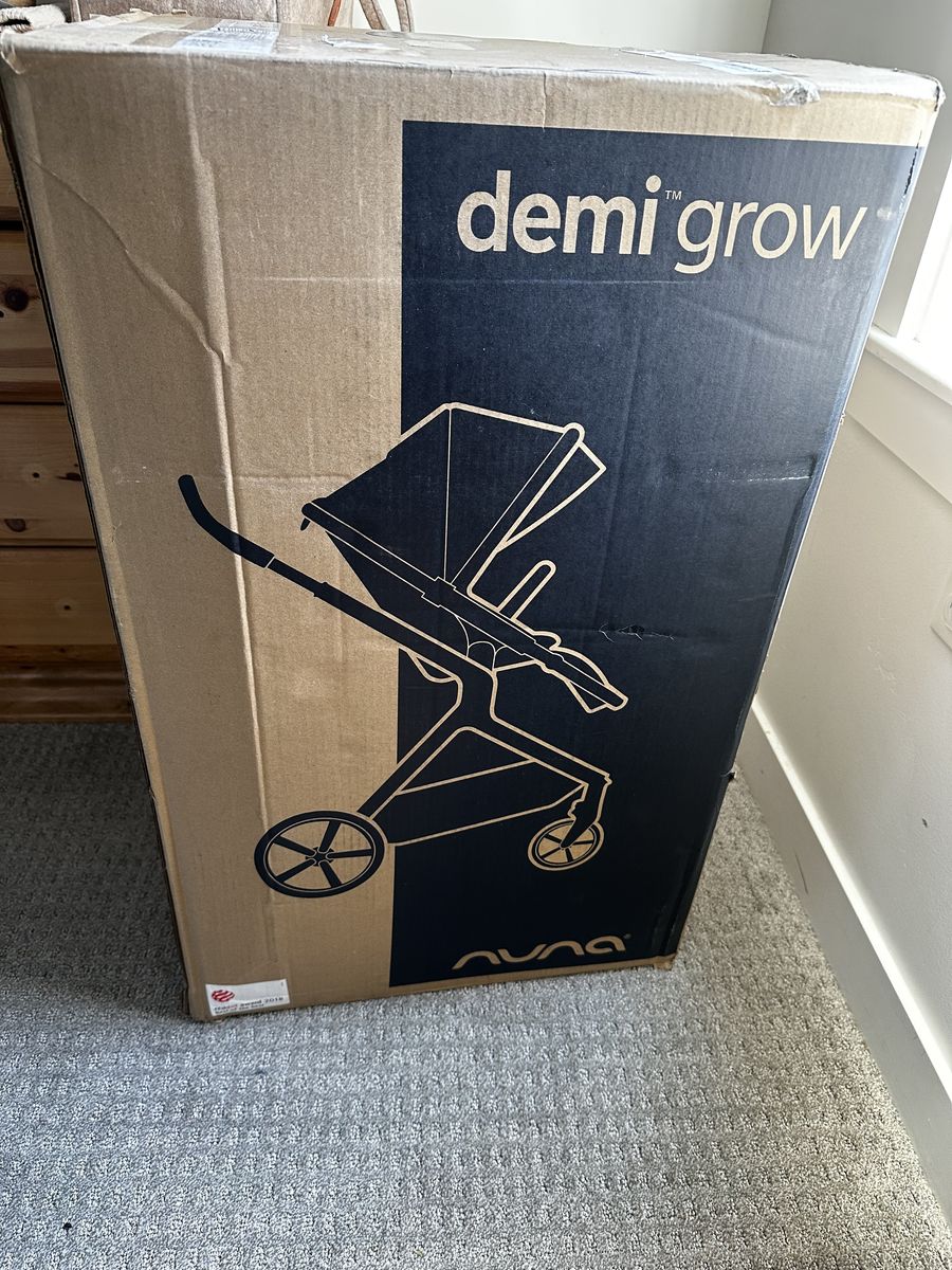 Nuna Demi Grow Stroller
