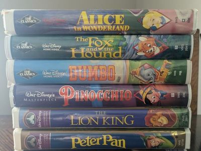 Disney VHS Lot
Alice in Wonderland, Fox and the Hound, Dumbo, Pinocchio, Lion King, Peter Pan, Lady and the Tramp