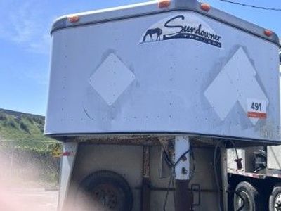 1997 Sundowner 22’ Gooseneck 4-Horse Trailer