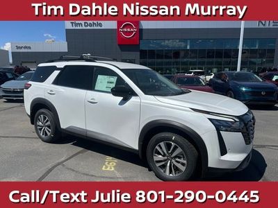 2026 Nissan Pathfinder SL