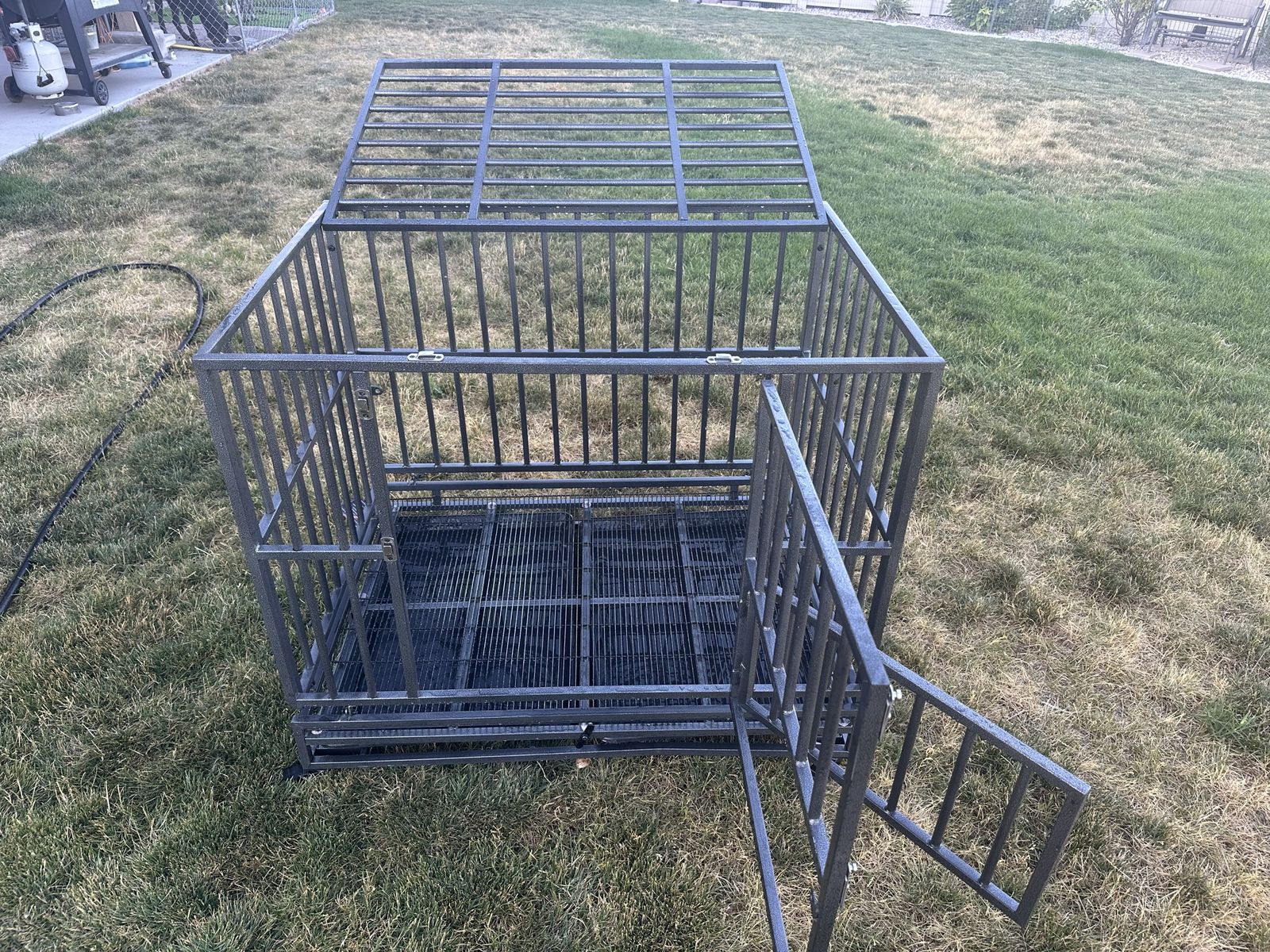 Extra large dog crate