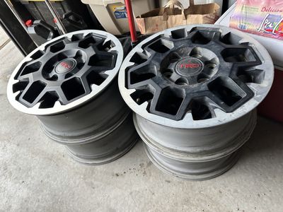 4th Gen Tacoma TRD Off-road wheels