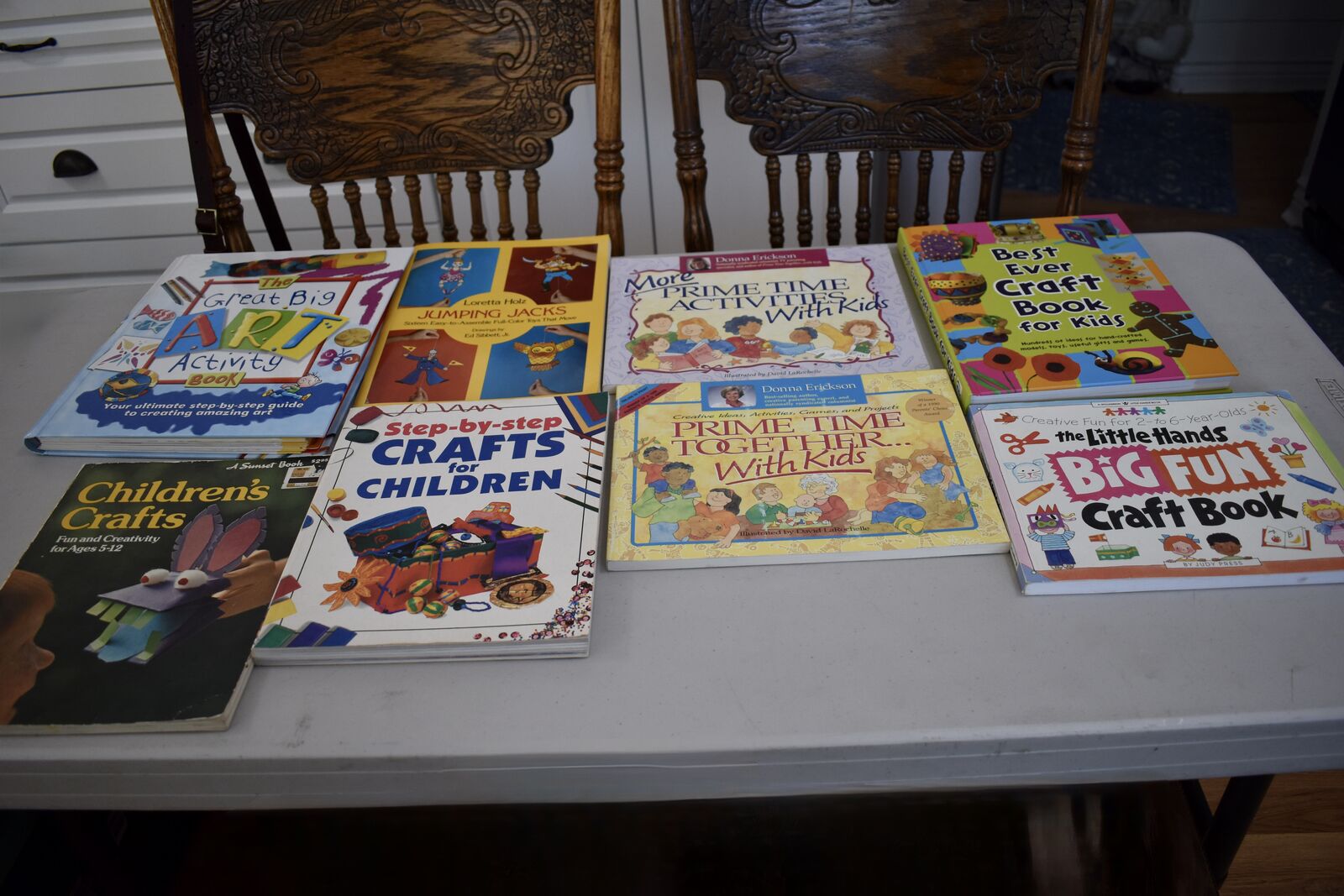 Several Children’s Crafts Books Filled With So Many Fun Projects And Things To Make