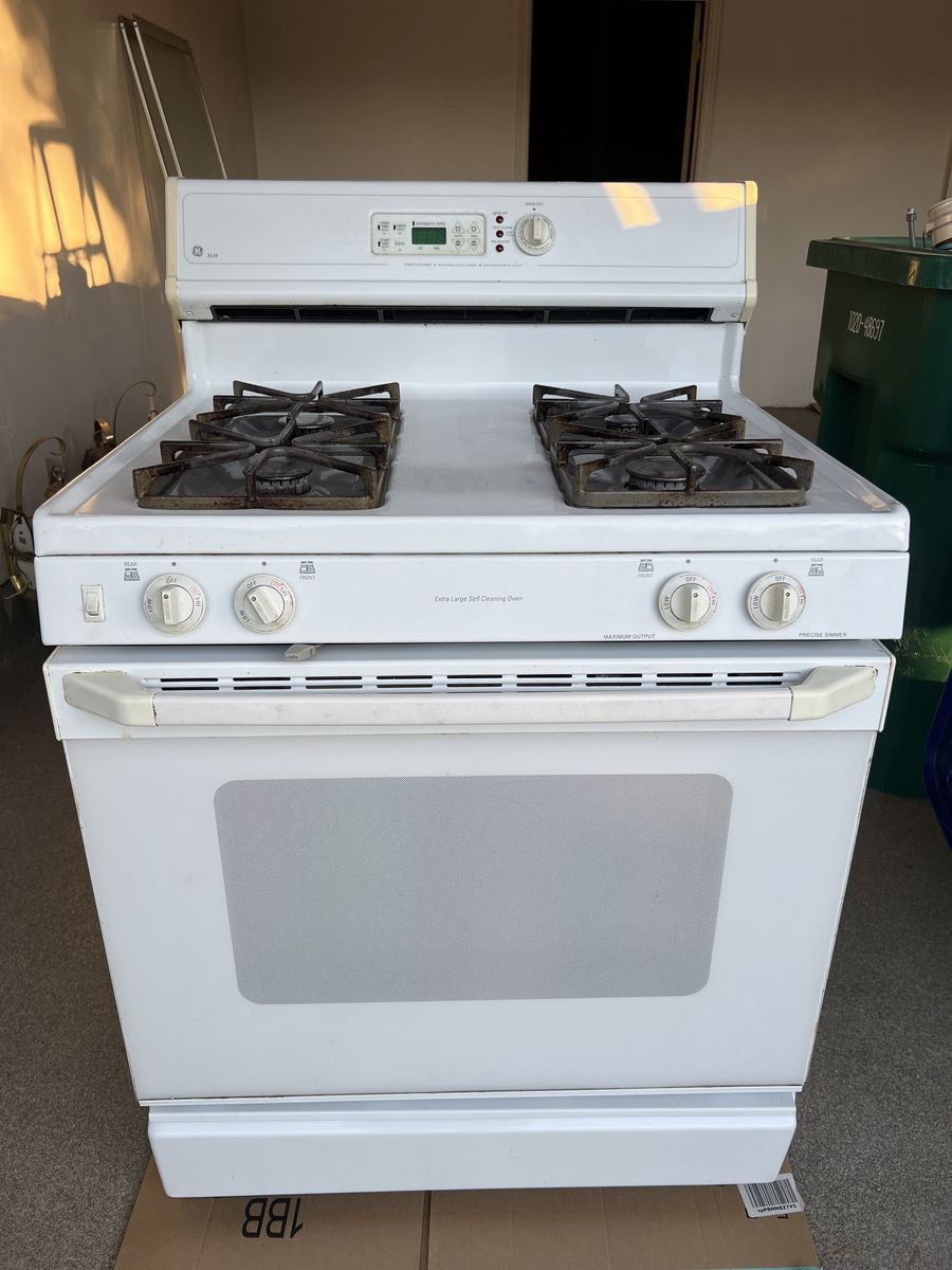 GE Gas Stove