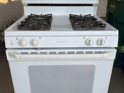 GE Gas Stove