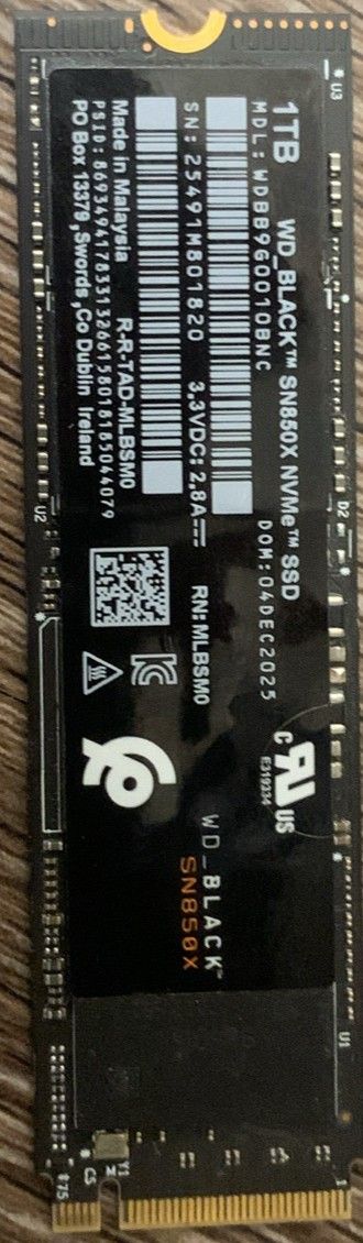 Trade or Sell**WD Black SN850X 1TB, Kioxia 256GB, and Intel Optane H10 NVMe SSDs