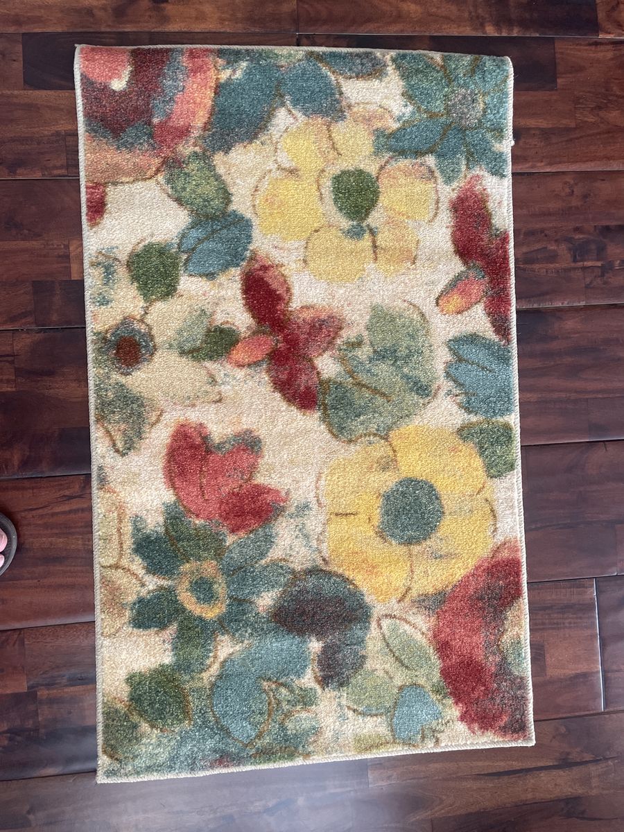 Mohawk home 24" x 40"  wild flowers mat/rug with non slip backing