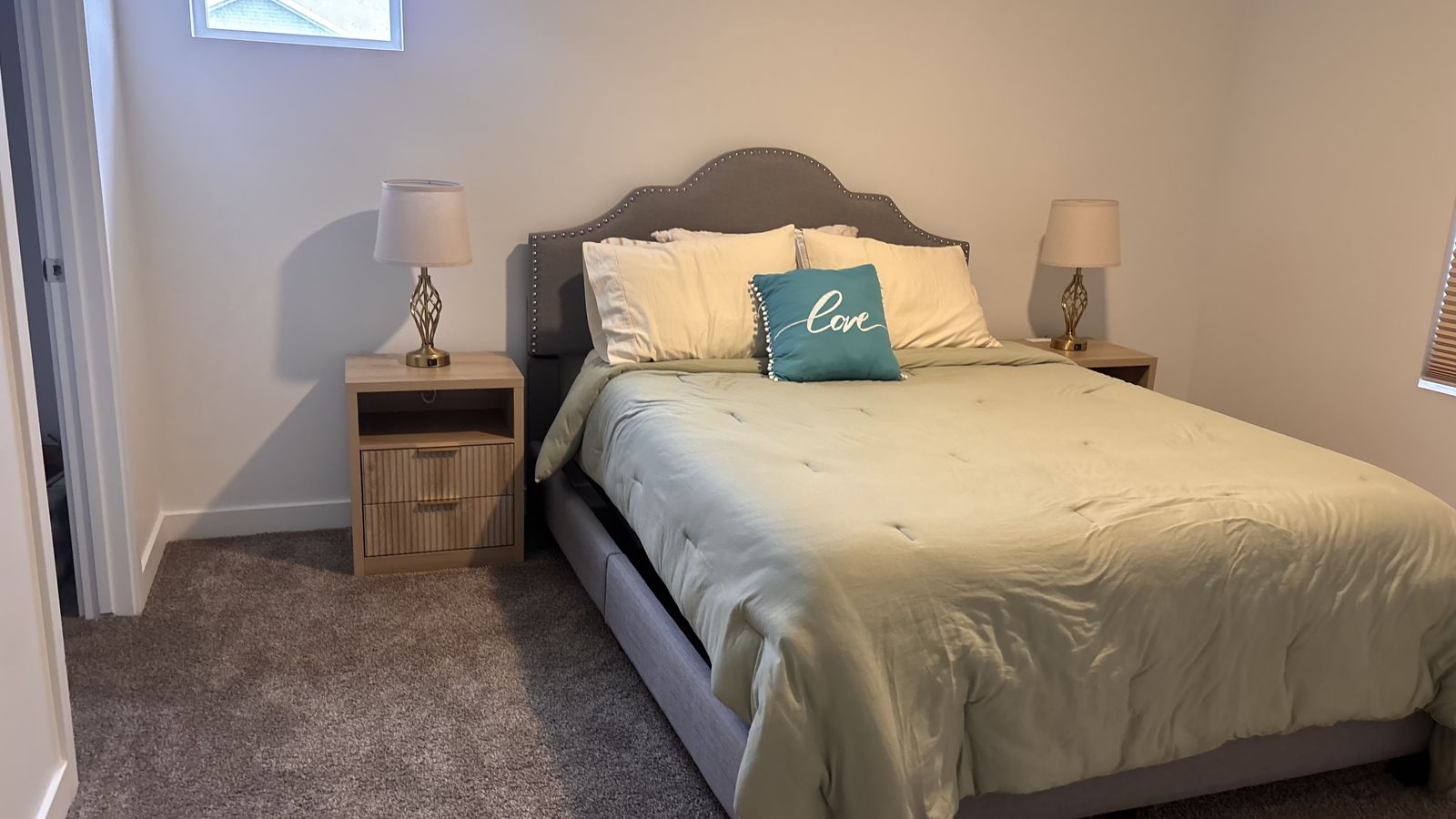 Bedroom for rent