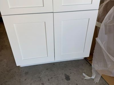 33in White shaker