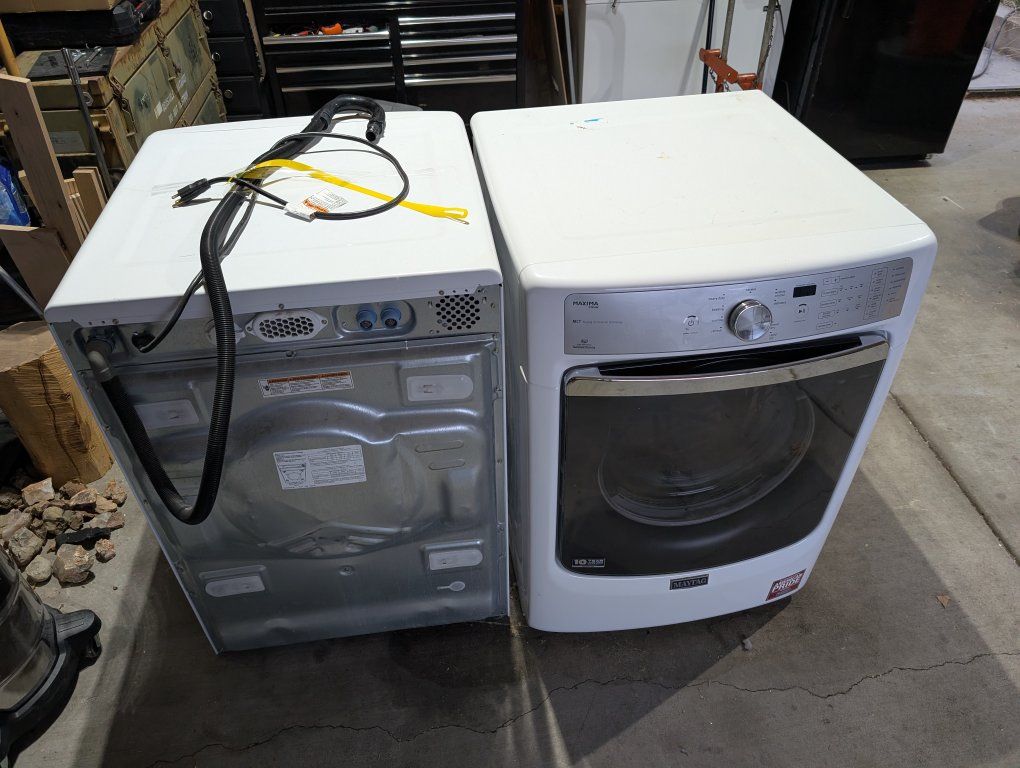 Maytag Maxima steam washer and dryer set