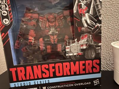 Transformers Studio Series Constructicon Overload Action Figure New in Box