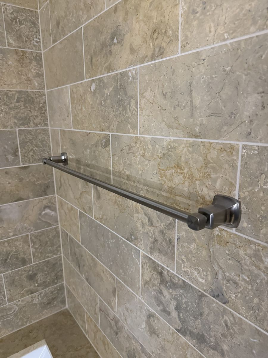 High End Bathroom Hardware Set (Towel Bar, Hand Towel Bar, Toilet Paper Holder)