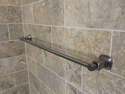 High End Bathroom Hardware Set (Towel Bar, Hand Towel Bar, Toilet Paper Holder)