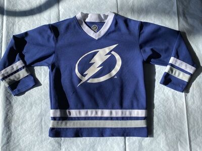Tampa Bay Lightning Youth Jersey Size Small (4/5)
