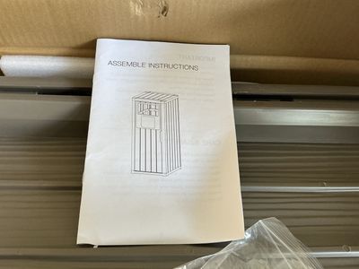 Gray Outdoor 31-Gallon Trash Can Hideaway