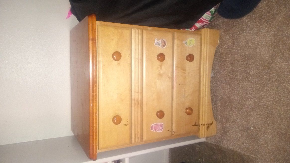 6drawer dresser and night stand
