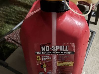 4 Gallons Premixed 32:1 Take Jug Fuel And All