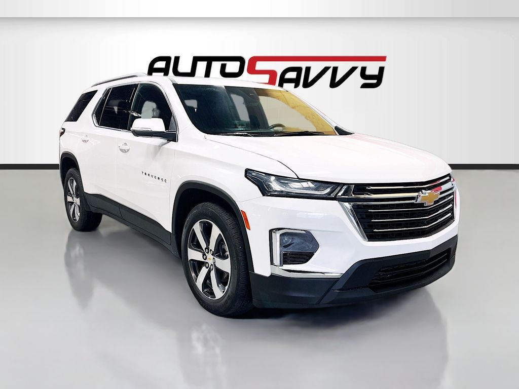 2023 Chevrolet Traverse LT Leather