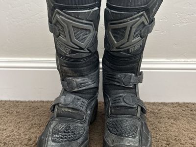 MSR Motorcycle Boots - Youth Size 5