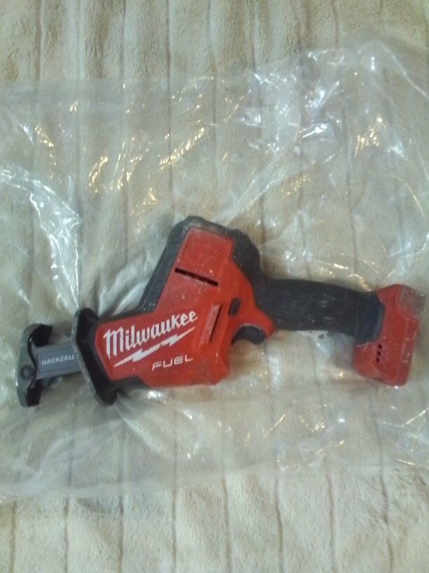 Milwaukee Hackzall