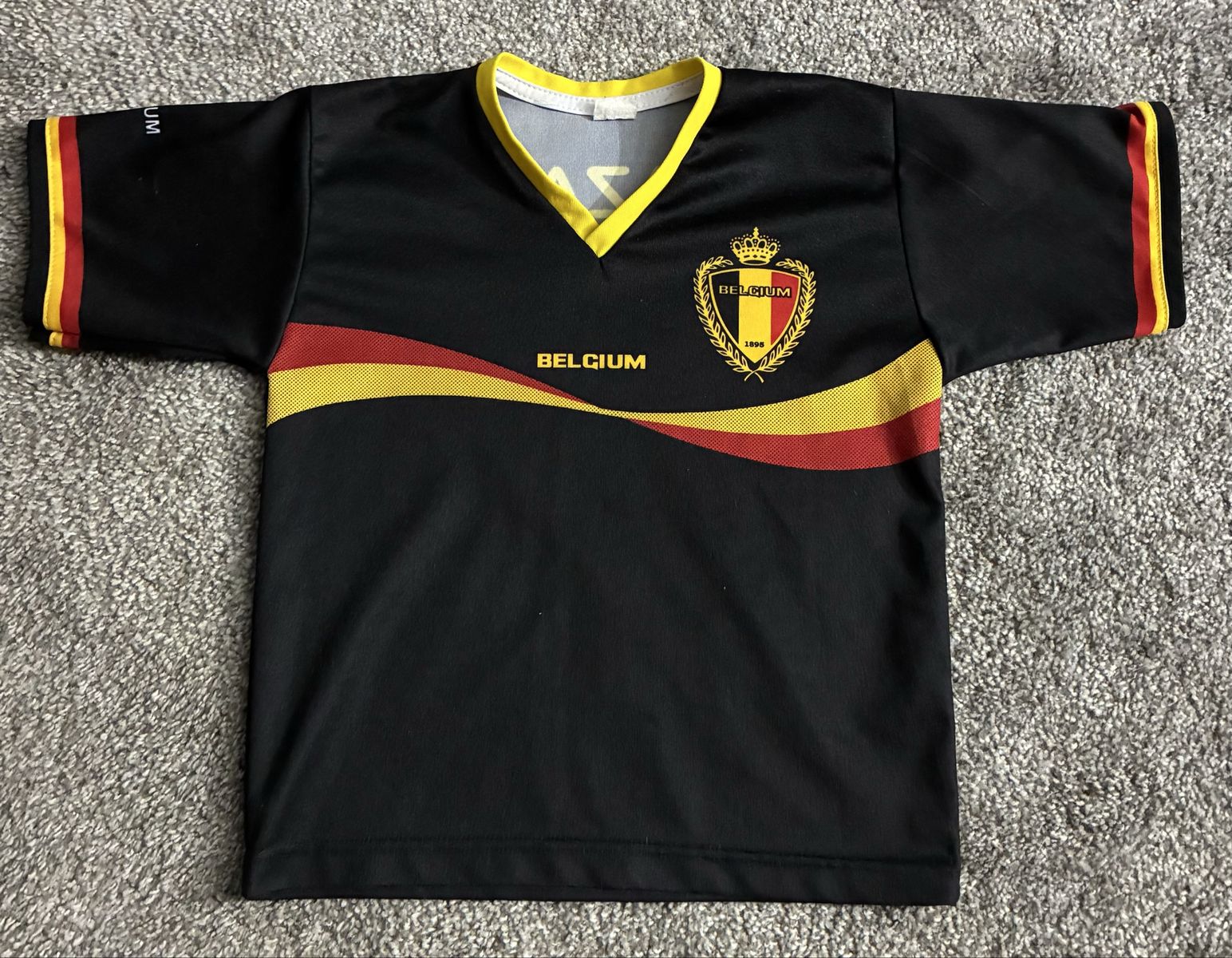 Belgium 2012/2014 National Soccer Team Away Jersey Youth Small #10 Eden Hazard