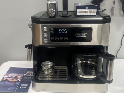Delonghi Coffee Maker & espresso machine