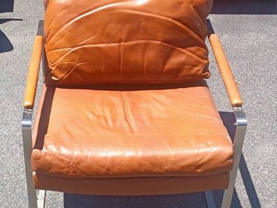 Mid-Century Modern Tan Leather & Chrome Lounge Chair - Accent Furniture
