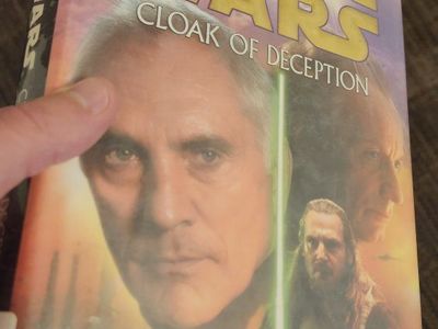 Star Wars: Cloak of Deception by James Luceno