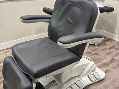 Medical Procedure Chair - Aesthetics