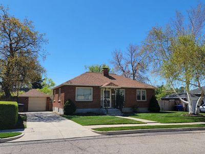 Large Estate Sale in Millcreek Area w/ lots of Vtg