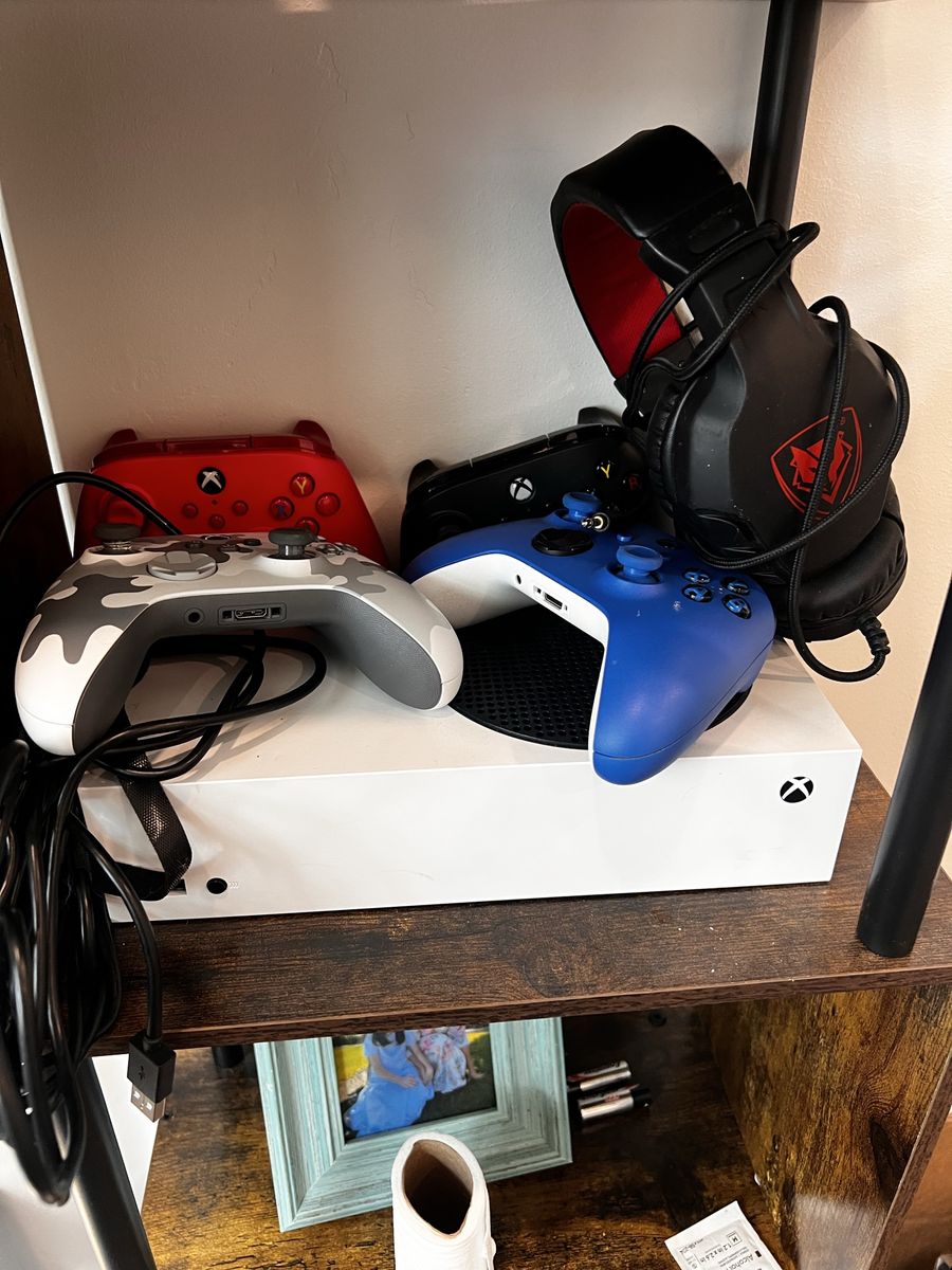 Microsoft Xbox Series S Console Bundle with 4 Controllers and Headset