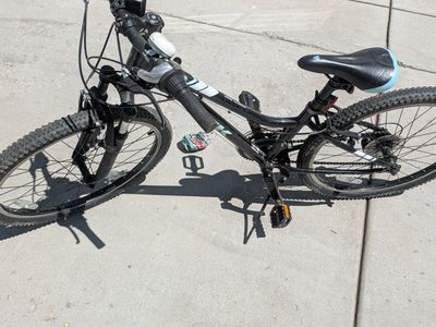 Kids Trek bike 6 speed