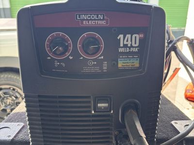 Hardly Used, Like New Lincoln 140 Welder