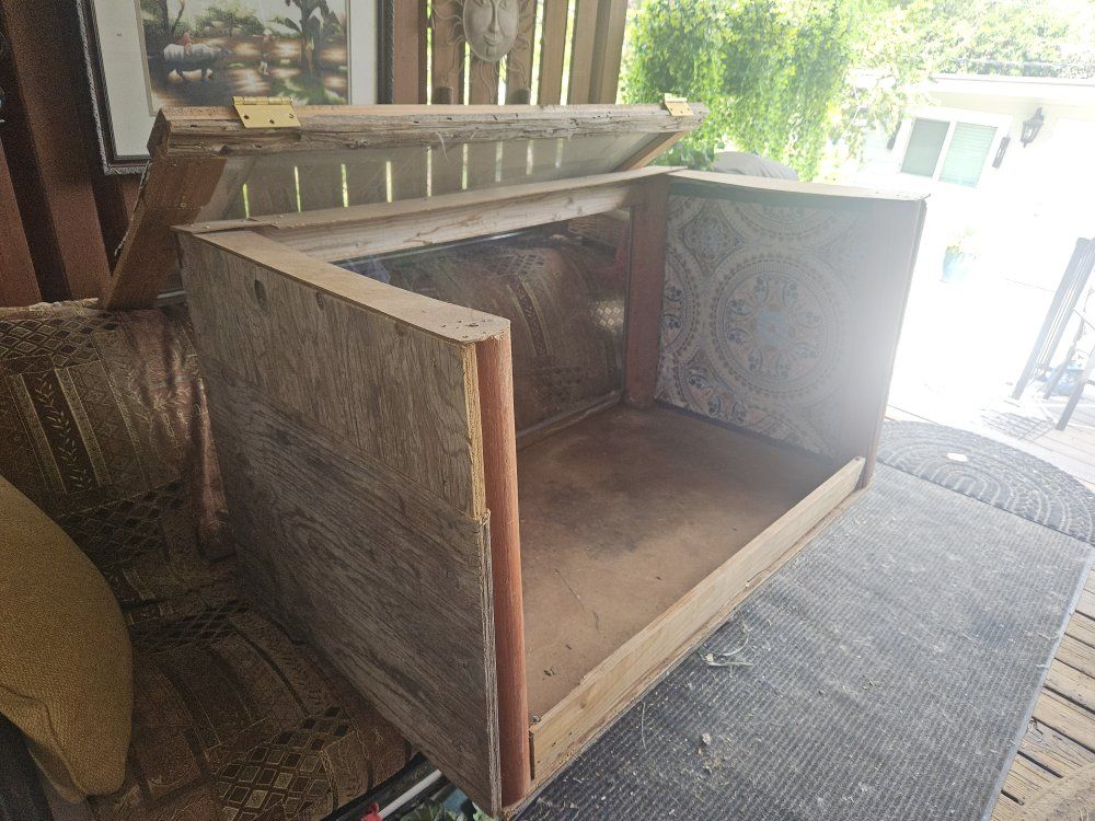 Main image 3