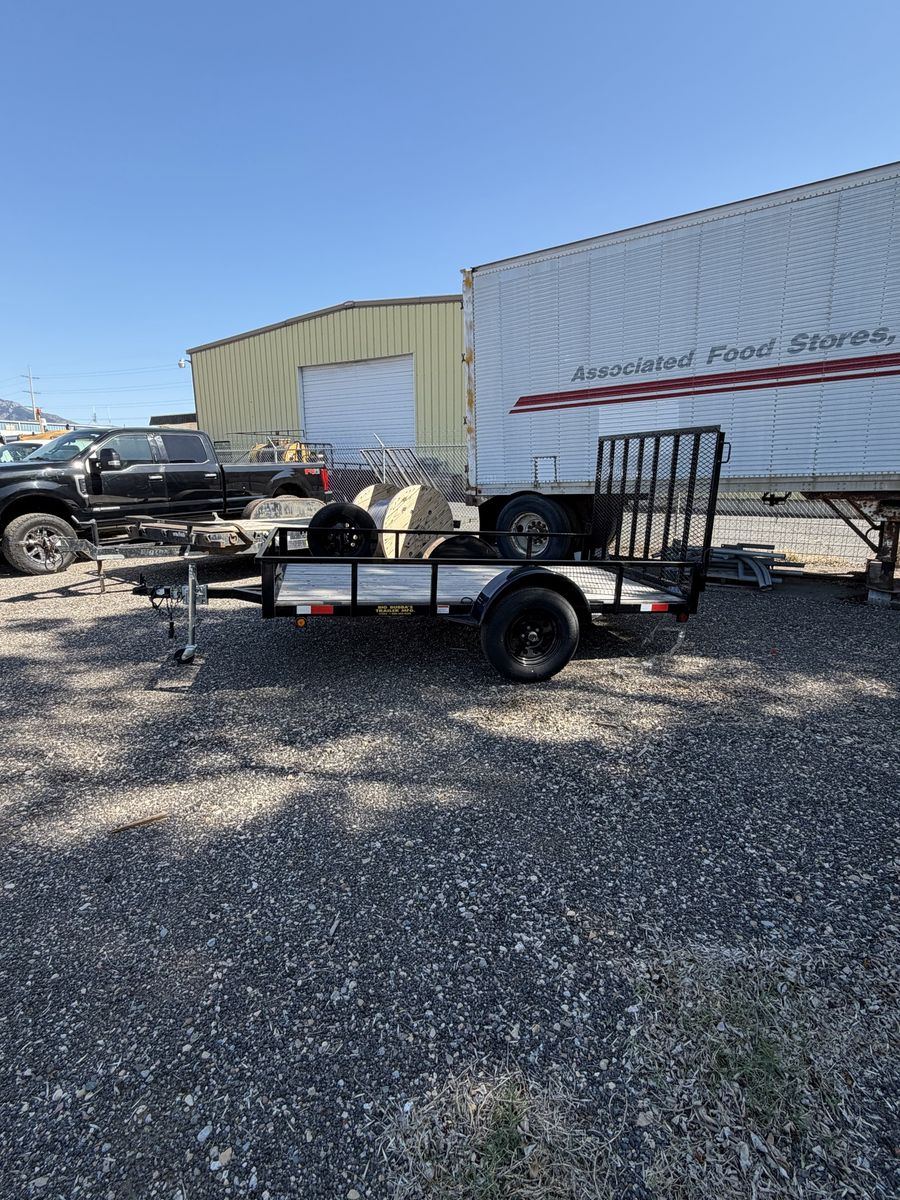 Bubbas trailer