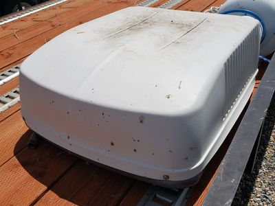 RV 13000 AC UNIT