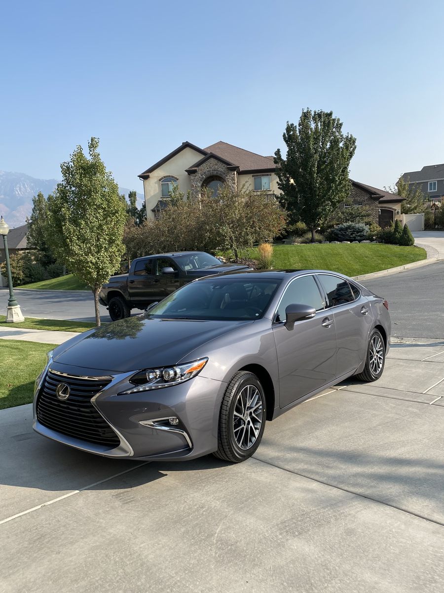 2017 Lexus ES Base