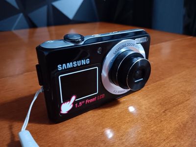 Samsung DualView TL205 12.2 MP Digital Camera with SD Card 32GB. & Power Cord. included. Tested. Excellent Conditions!
