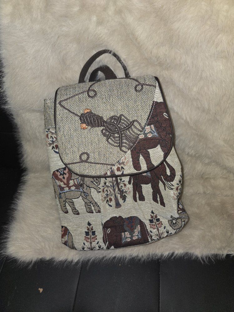 Boho Elephant & Horse Tapestry Drawstring Backpack - Unique Casual Bag