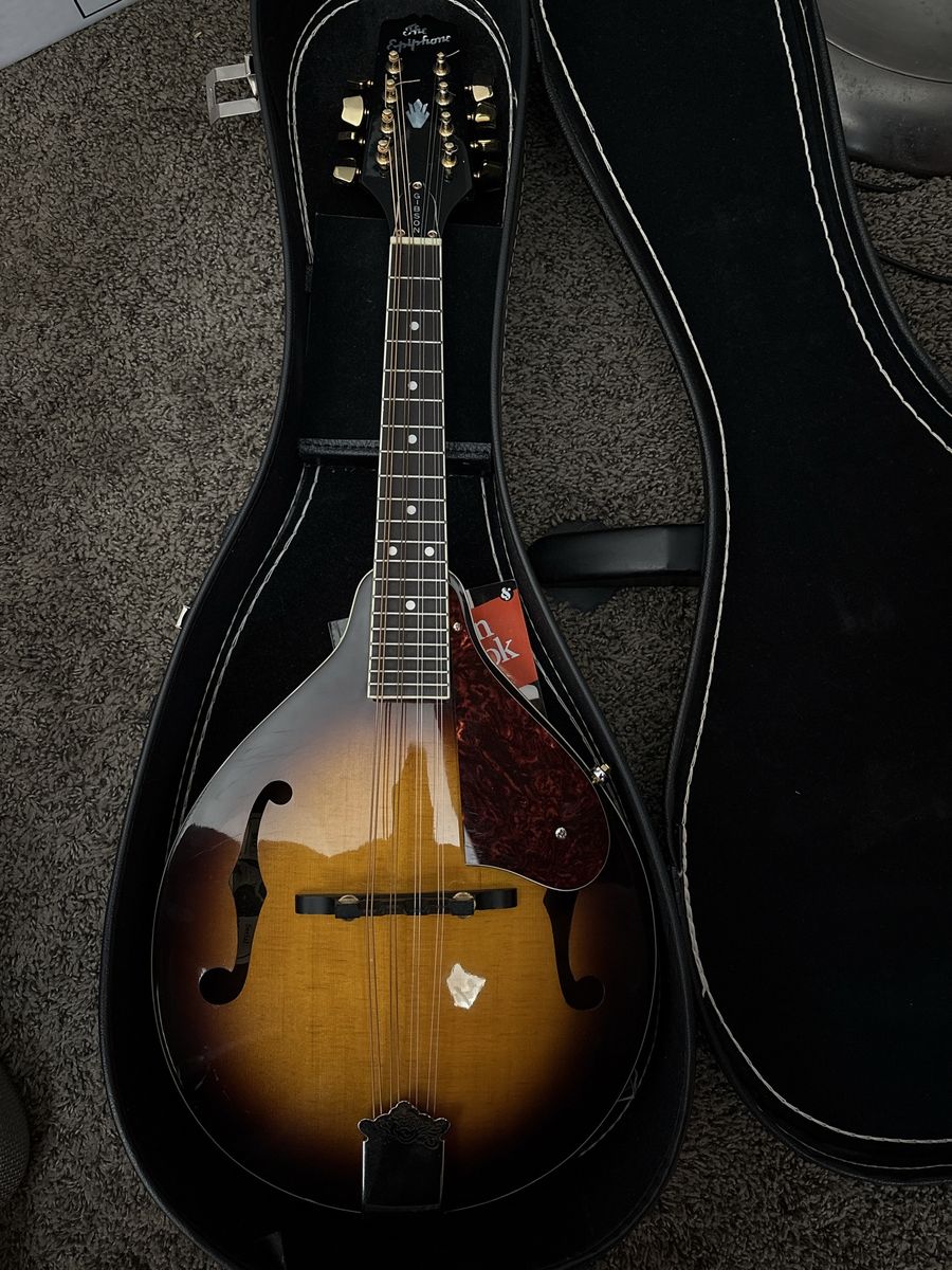 Epiphone MM30 Mandolin Sunburst with Hard Case