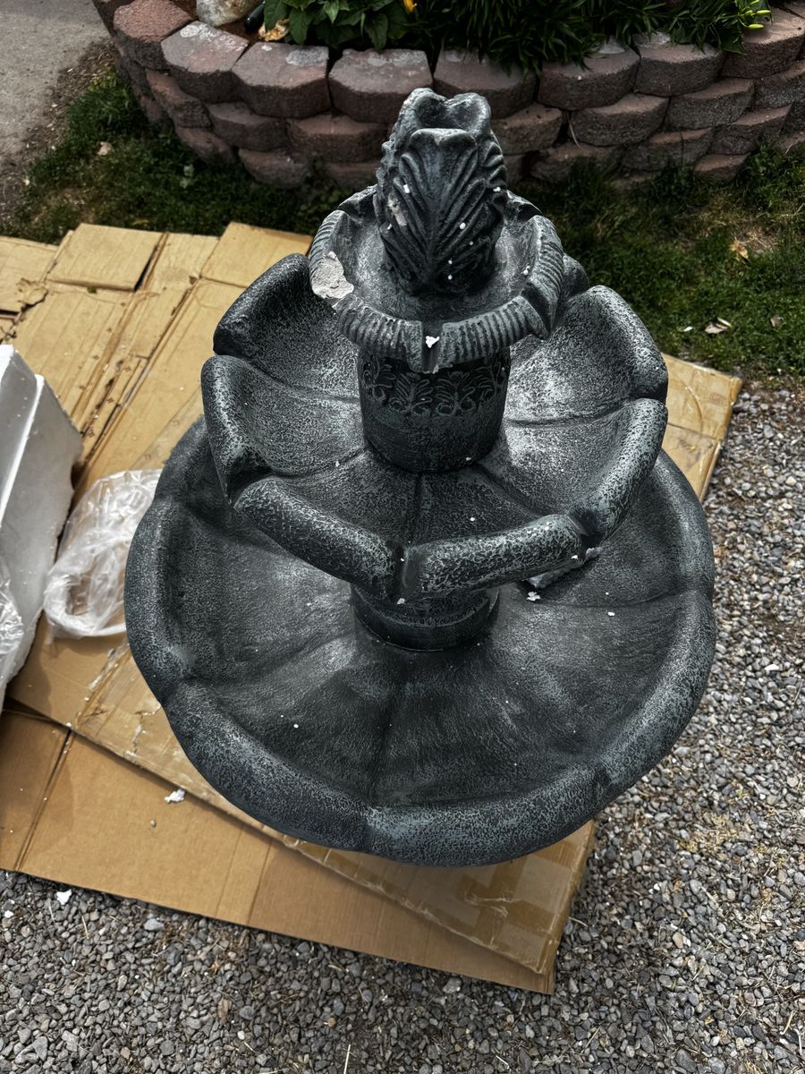 Main image 4