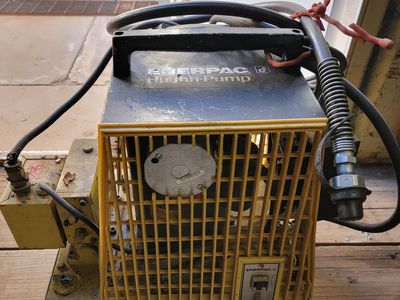 Enerpac Electrohydolic Power Unit w/ Rams