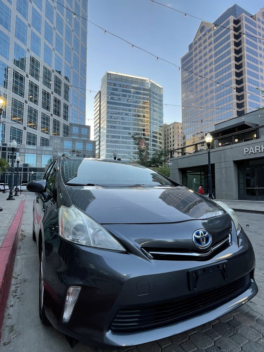 2014 Toyota Prius V Three