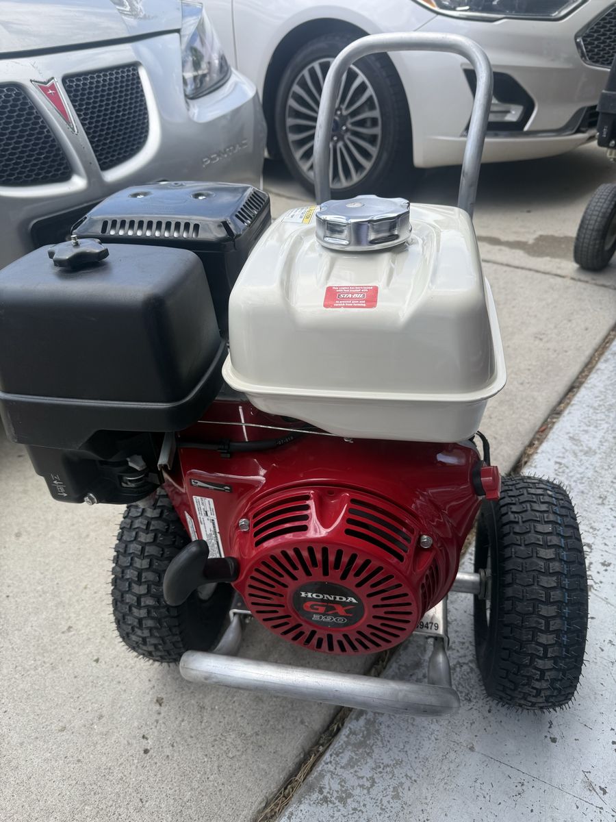 Honda pressure washer 13hp 4000psi 4gpm with cat pump like new