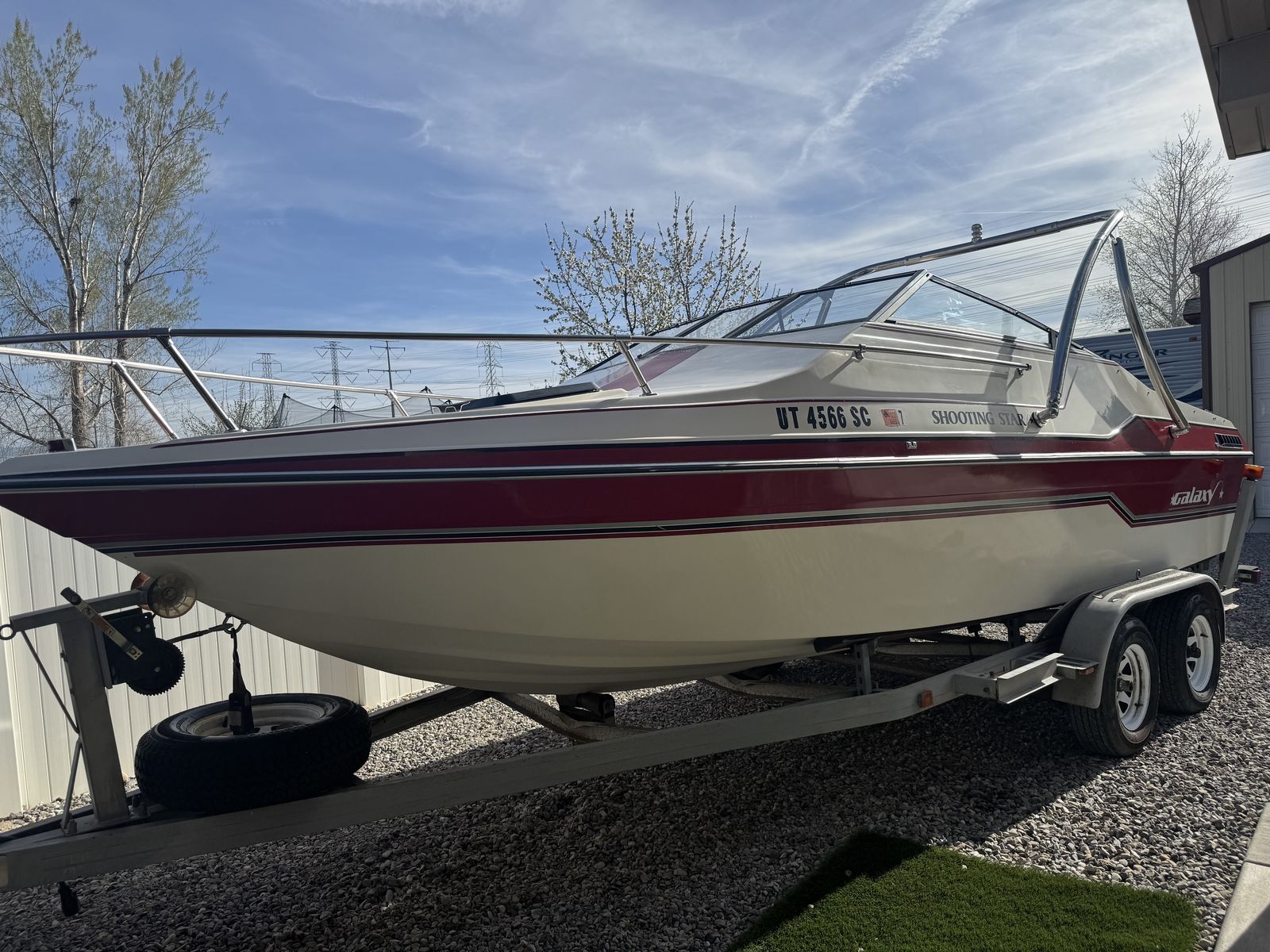 1987 Galaxy Shooting Star cuddy cabin 21 foot.