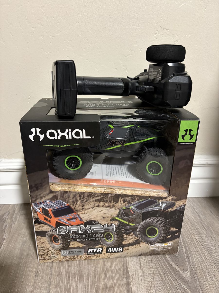 Axial AX24 XC-1 4WS Rock Crawler RTR – 4 Wheel Steering – Like New