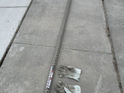 L-shaped Aluminum Tile Edging 3/8 X 98.5