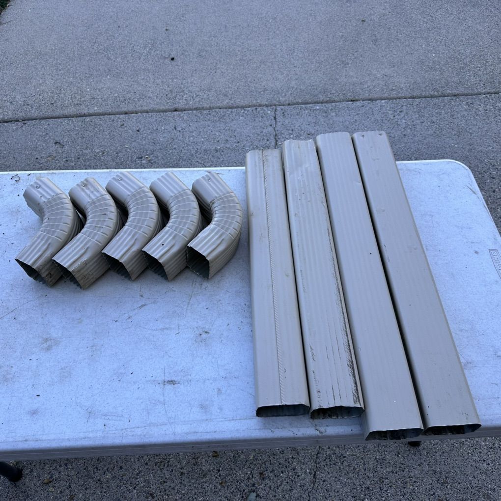 Aluminum Downspout With  B-Elbows